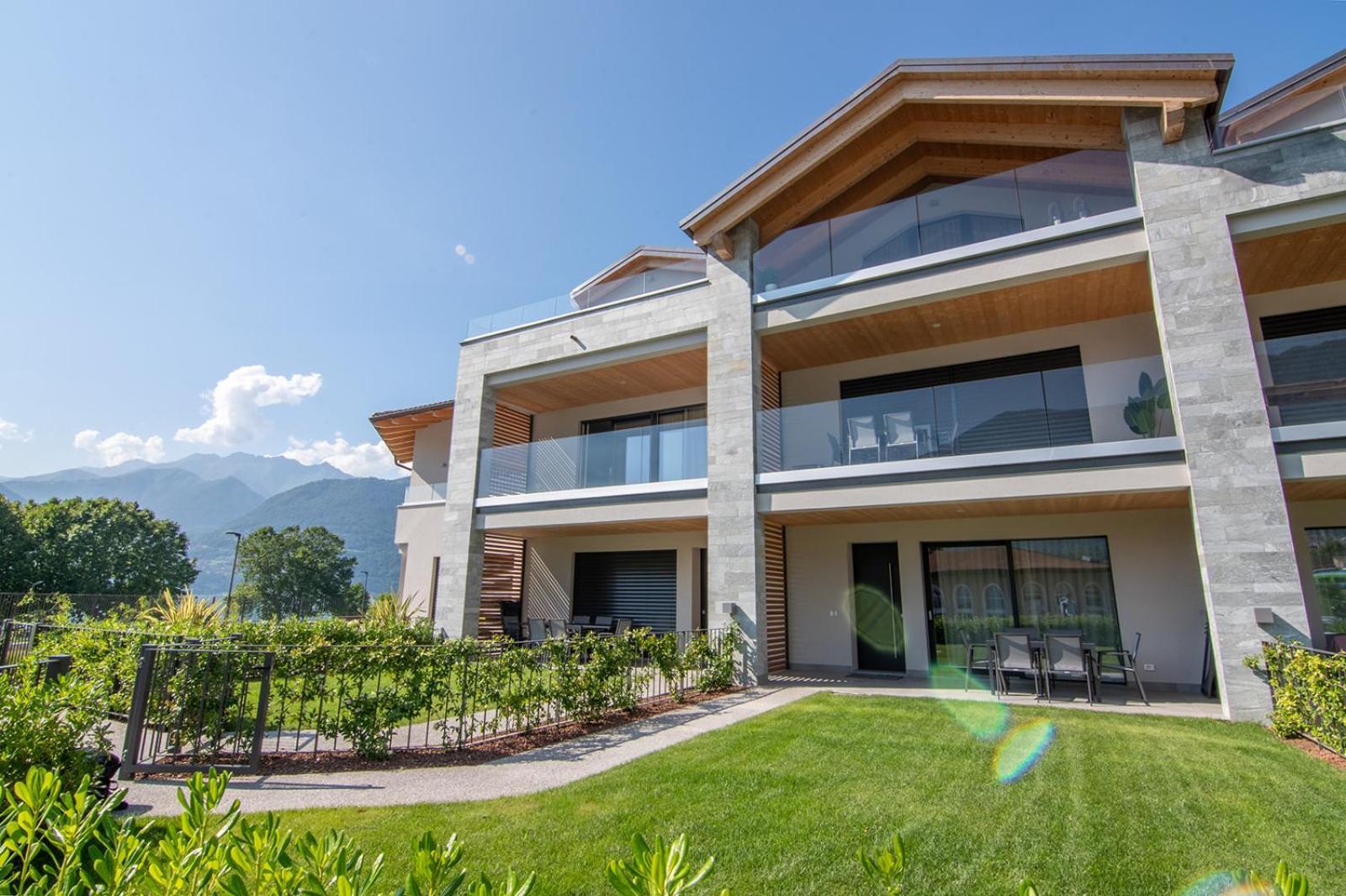 Lago Dorato Luxury Apartments & Villa - Lake Como View Colico Kültér fotó